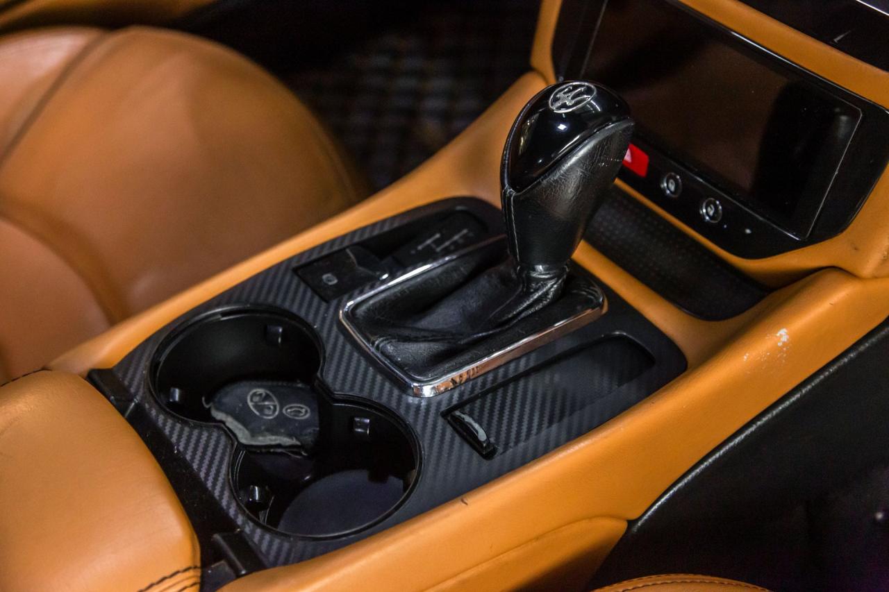 2013 Maserati Gran Turismo