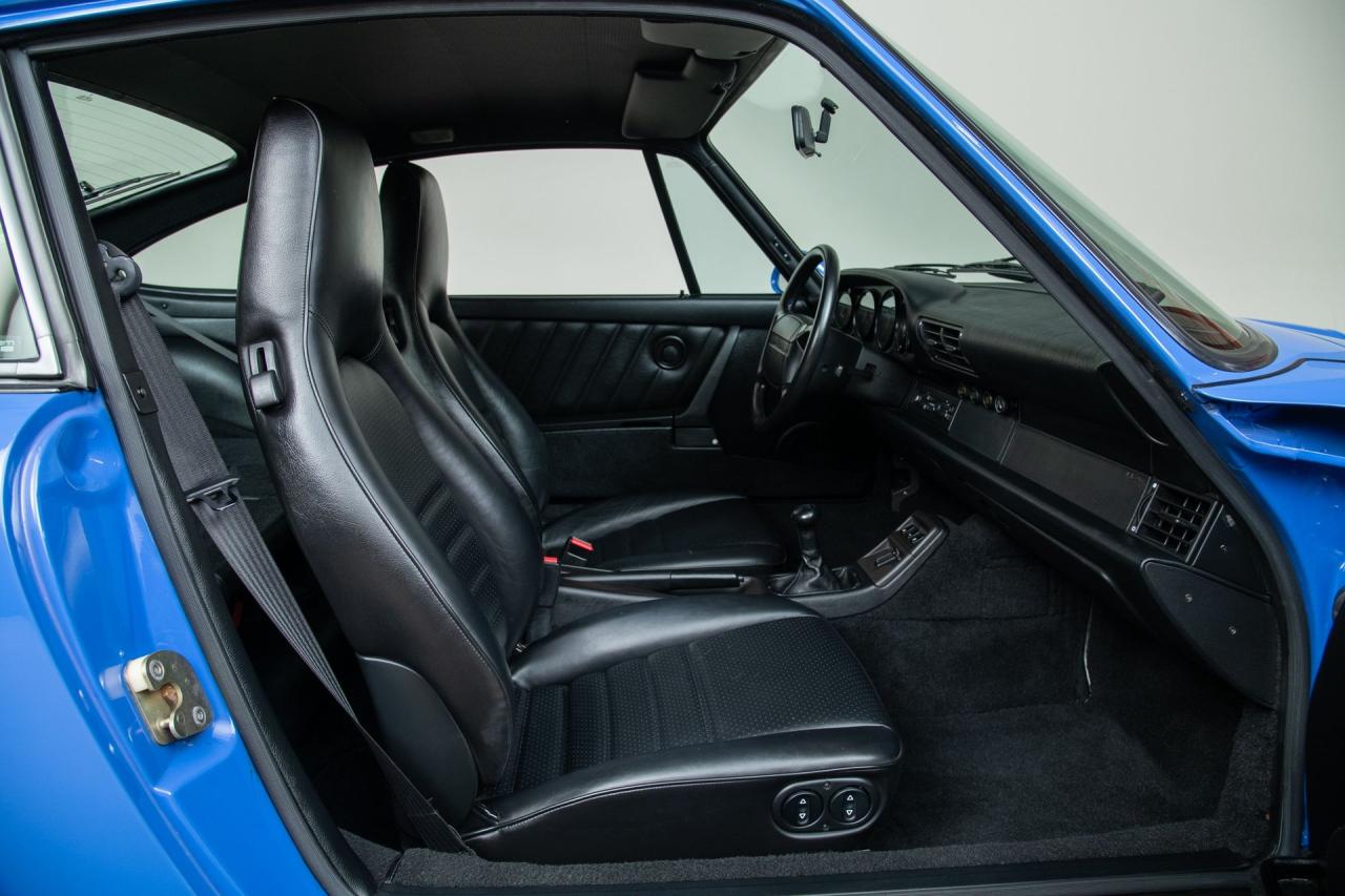 1993 Porsche 964 Carrera 2