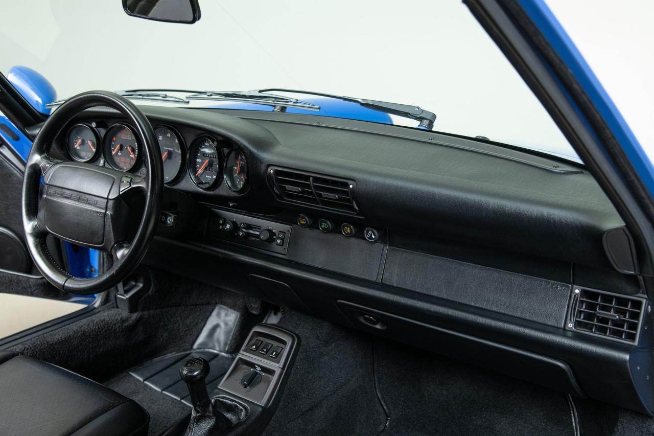 1993 Porsche 964 Carrera 2
