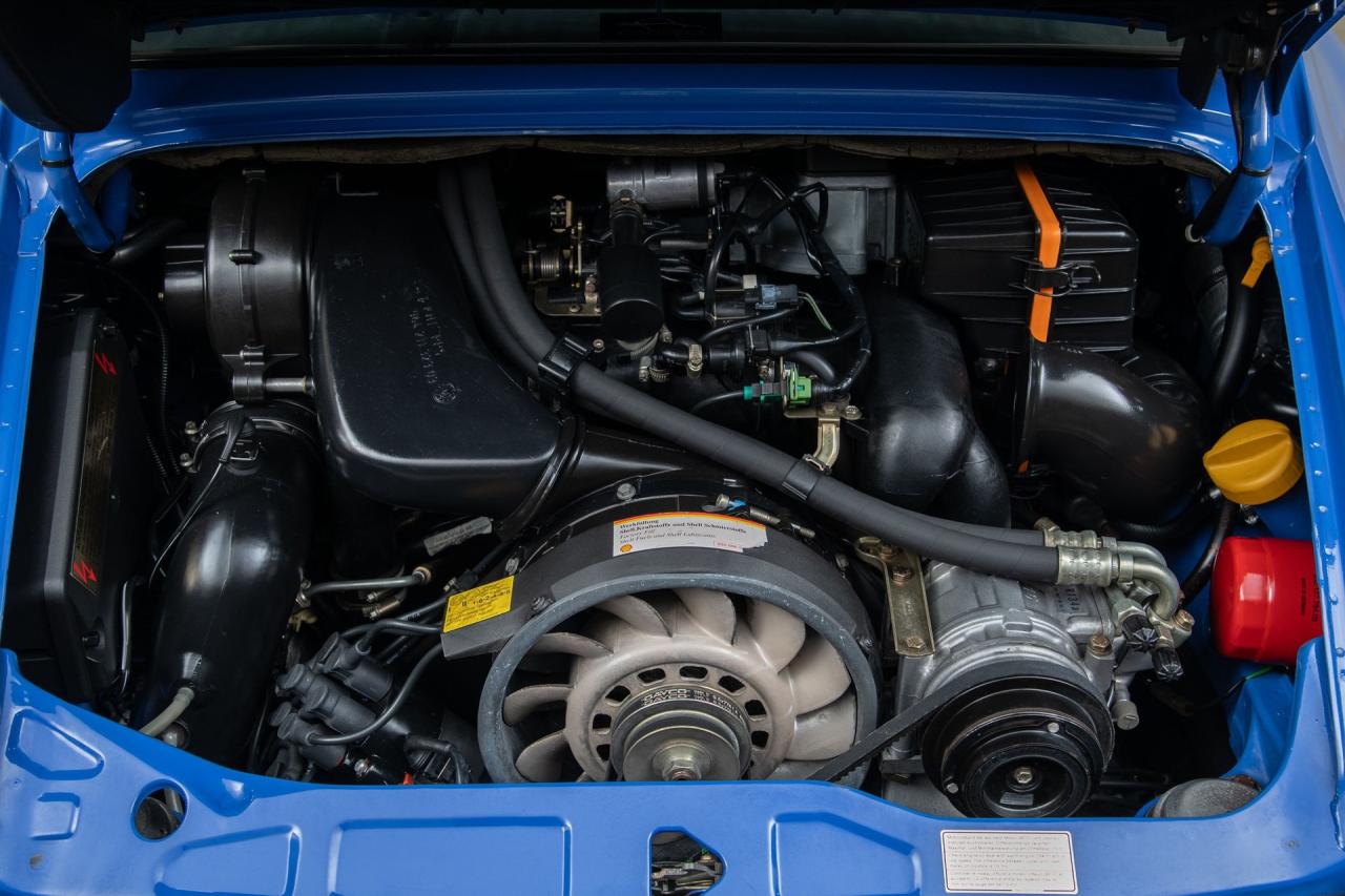 1993 Porsche 964 Carrera 2