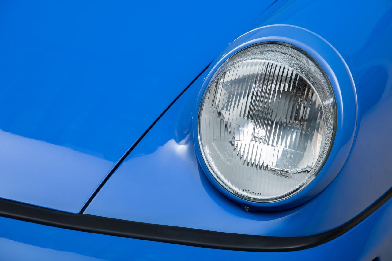 1993 Porsche 964 Carrera 2