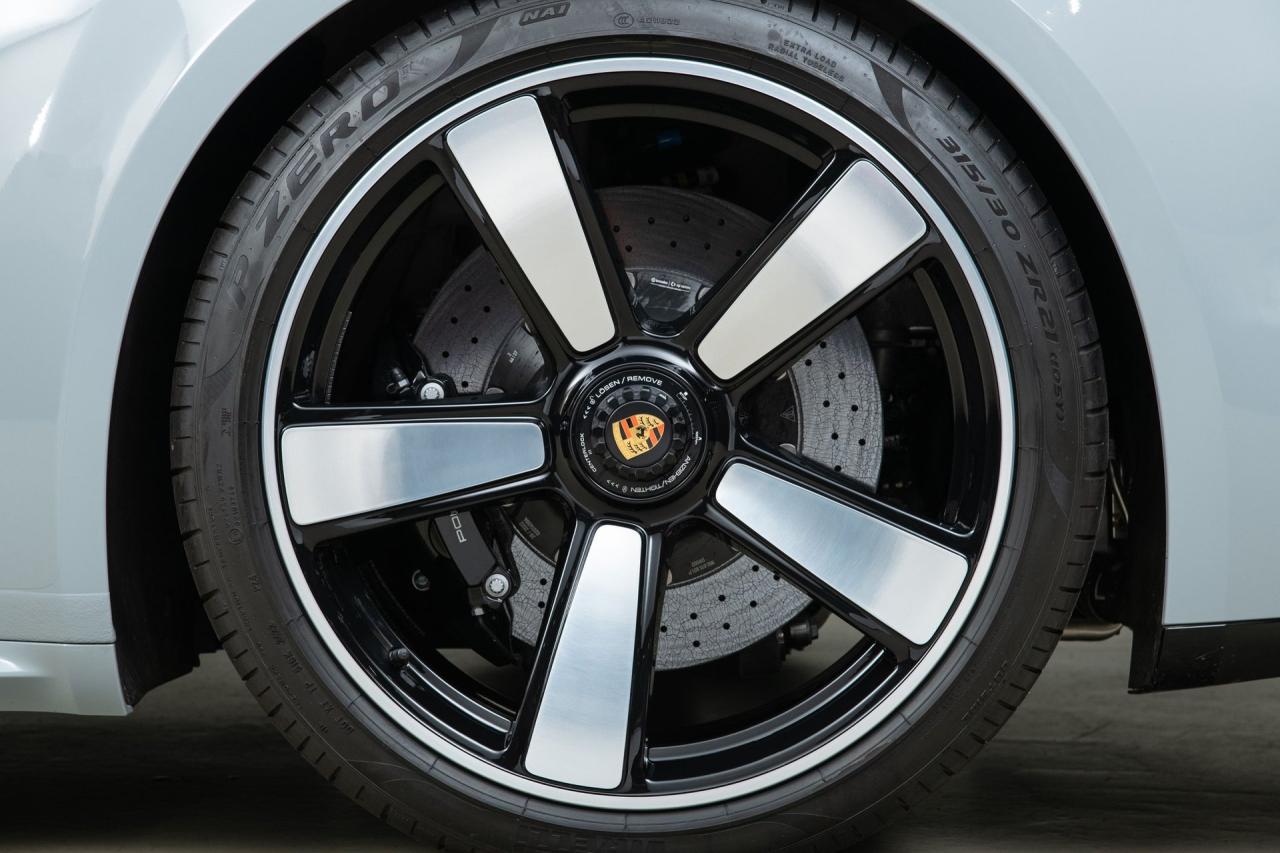 2023 Porsche 911 Sport Classic