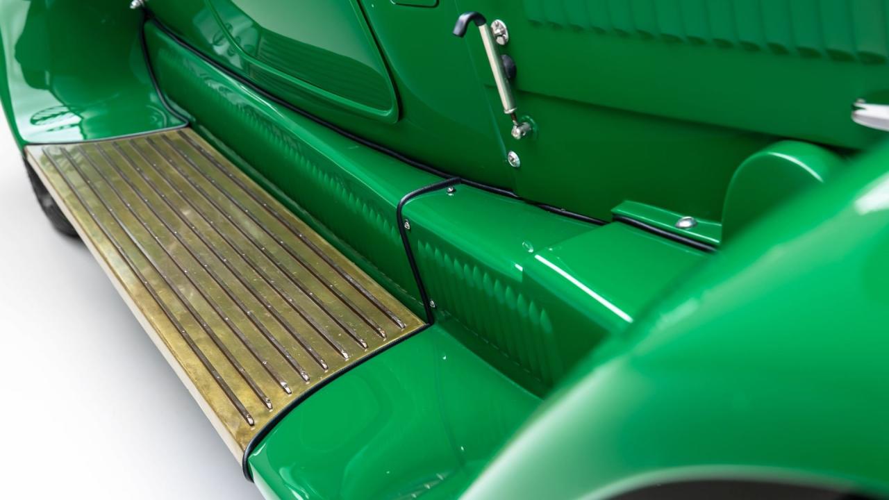 1928 Bugatti Type 44 Torp&eacute;do by Figoni
