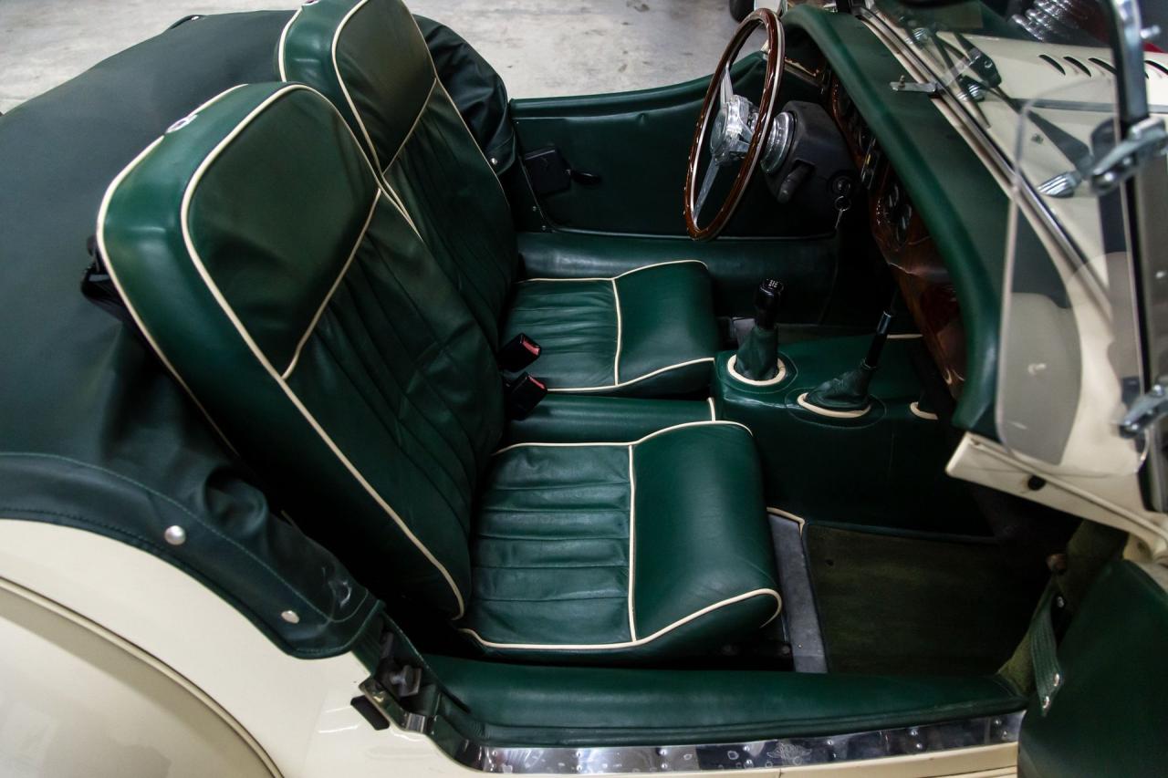1998 Morgan Plus 8
