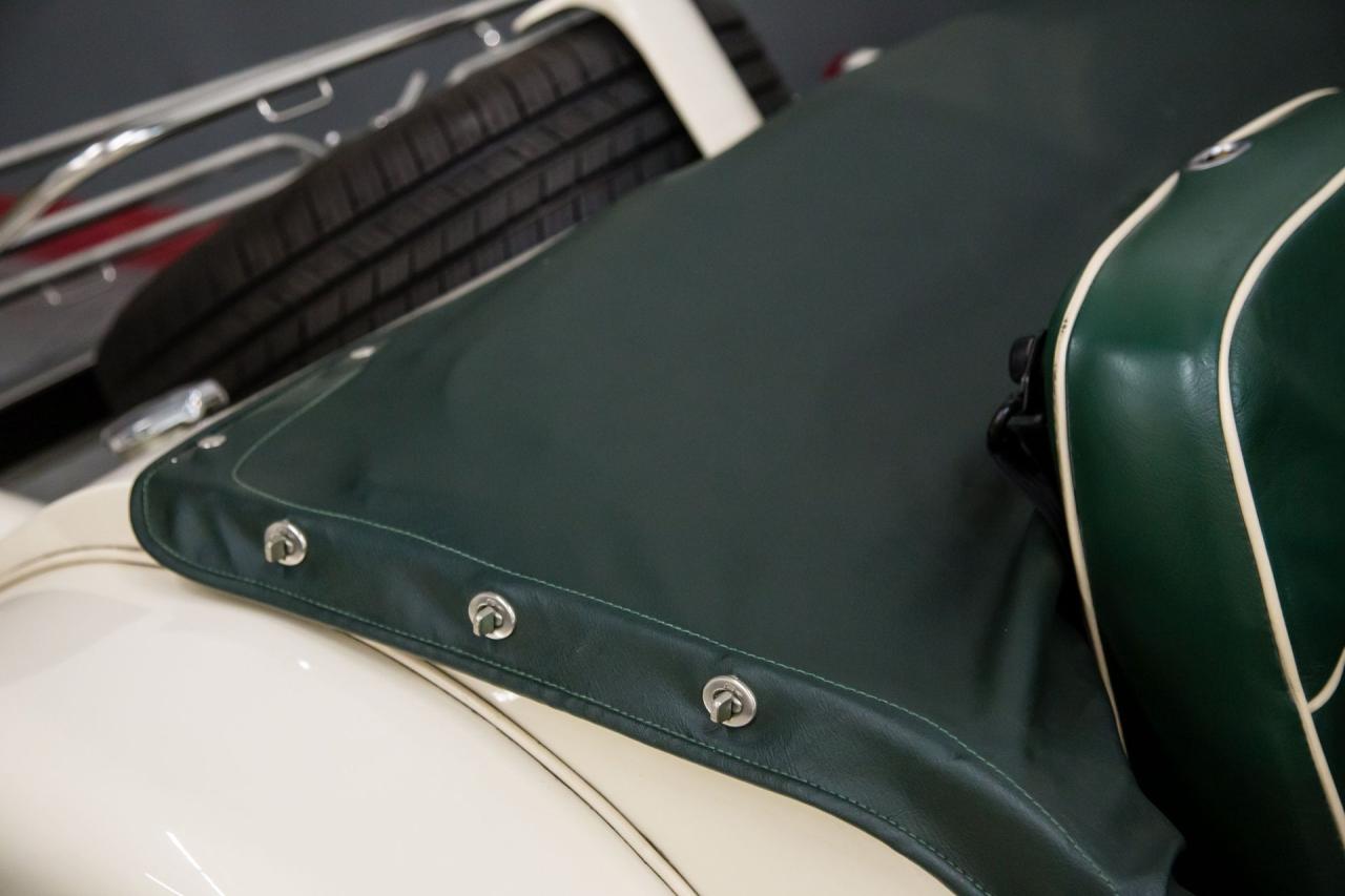 1998 Morgan Plus 8