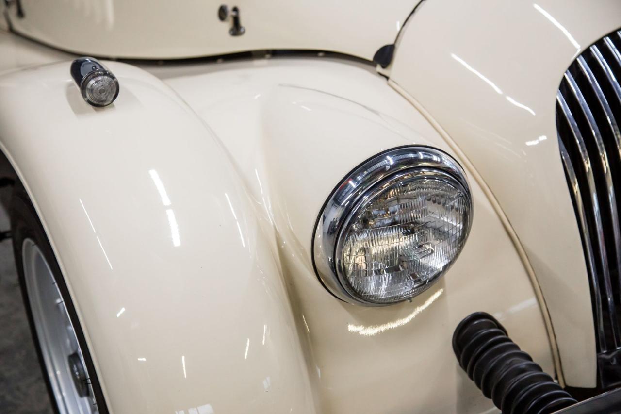 1998 Morgan Plus 8