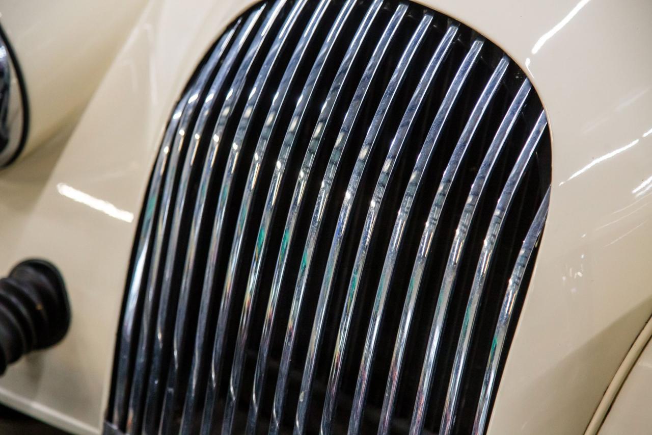 1998 Morgan Plus 8