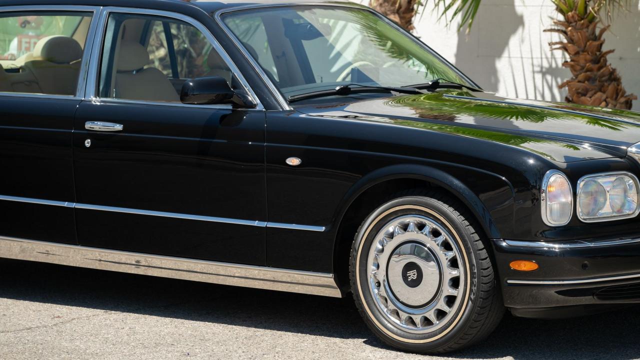 2002 Rolls - Royce Park Ward