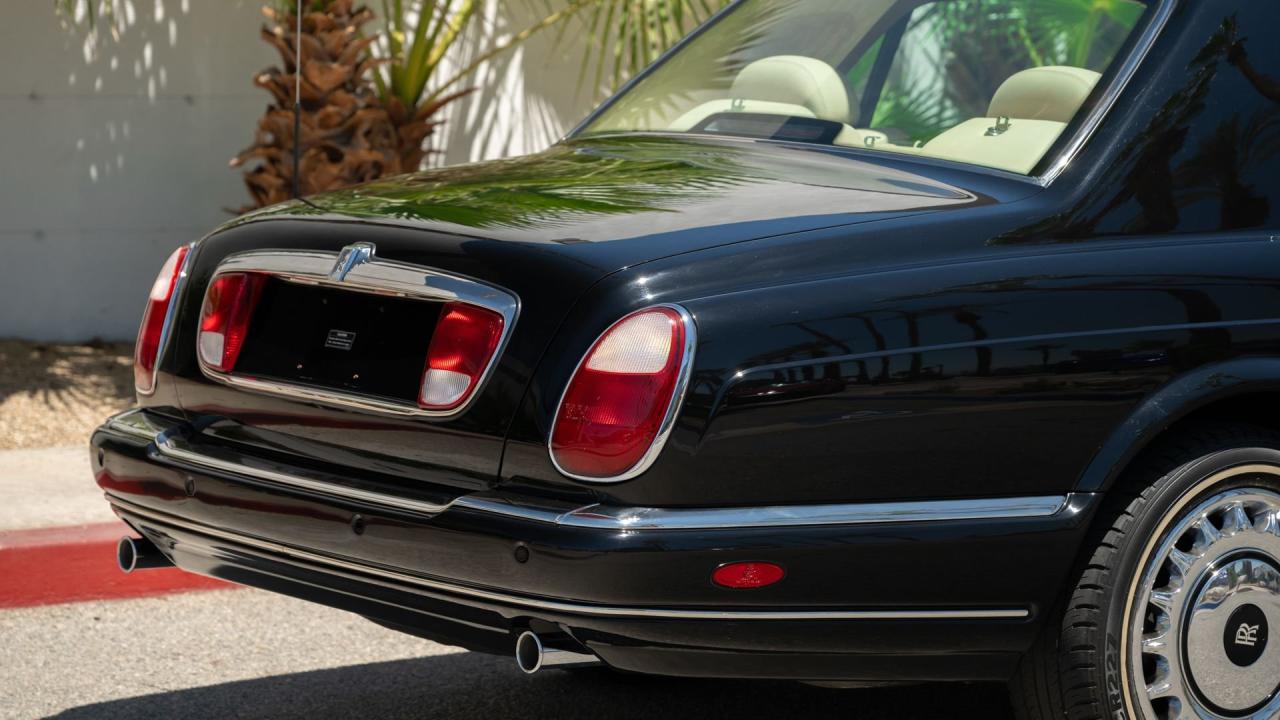 2002 Rolls - Royce Park Ward