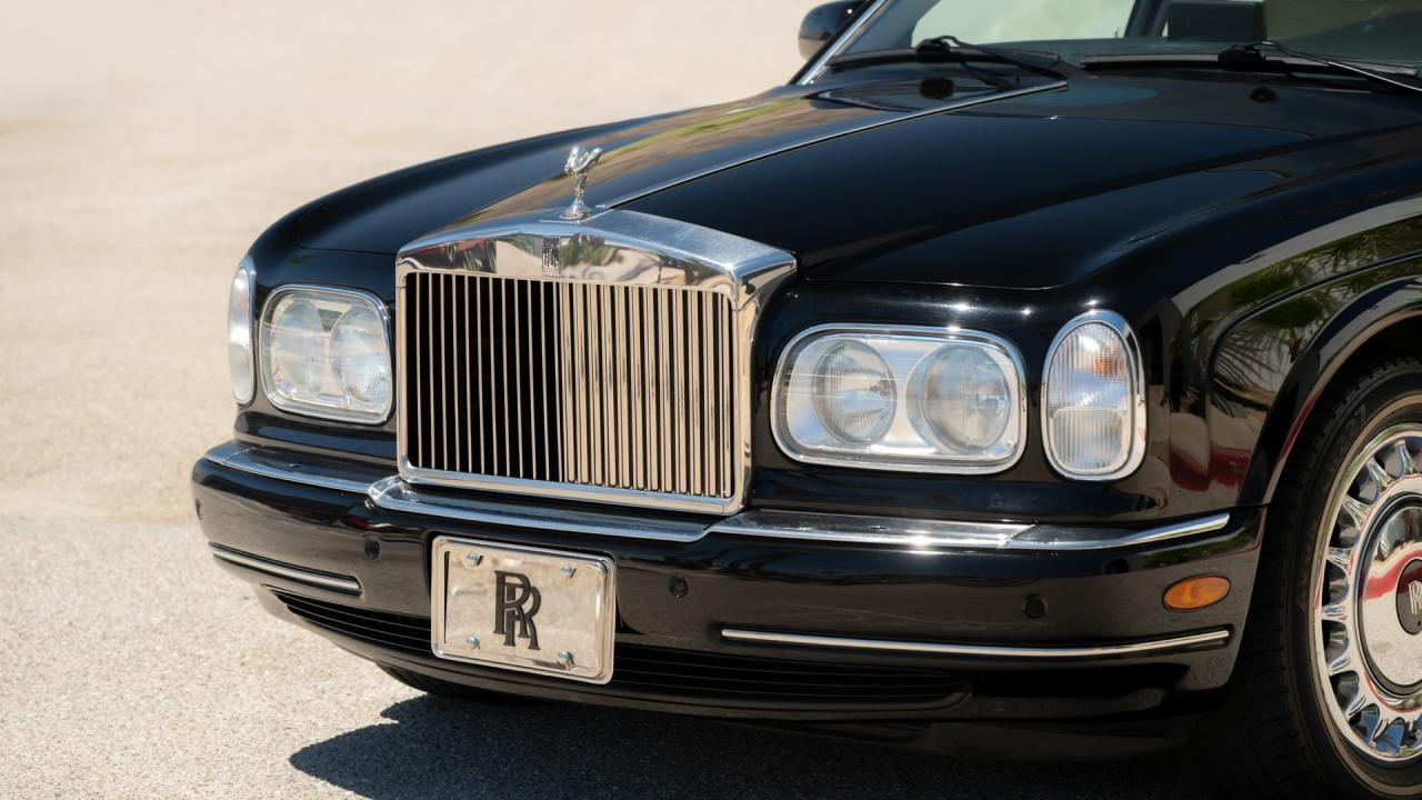 2002 Rolls - Royce Park Ward