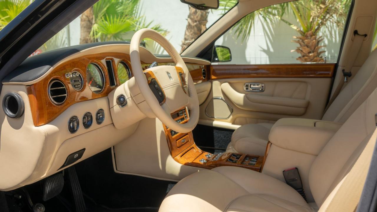 2002 Rolls - Royce Park Ward
