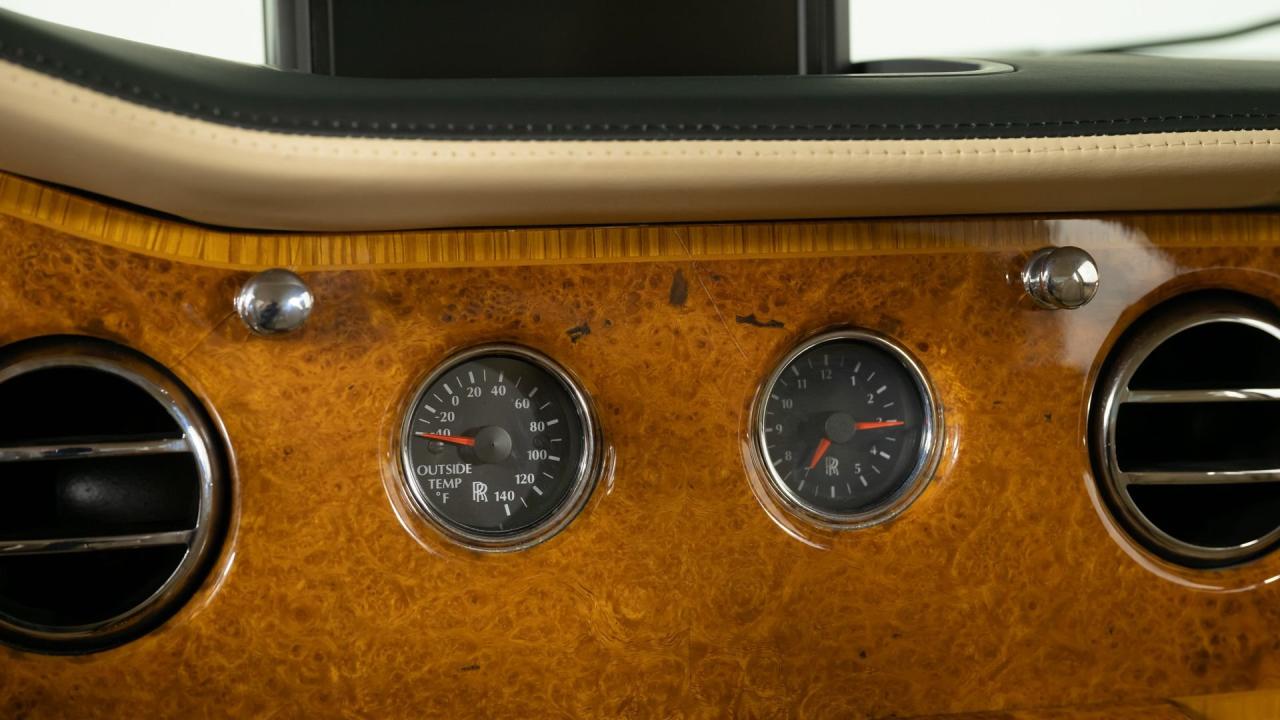2002 Rolls - Royce Park Ward