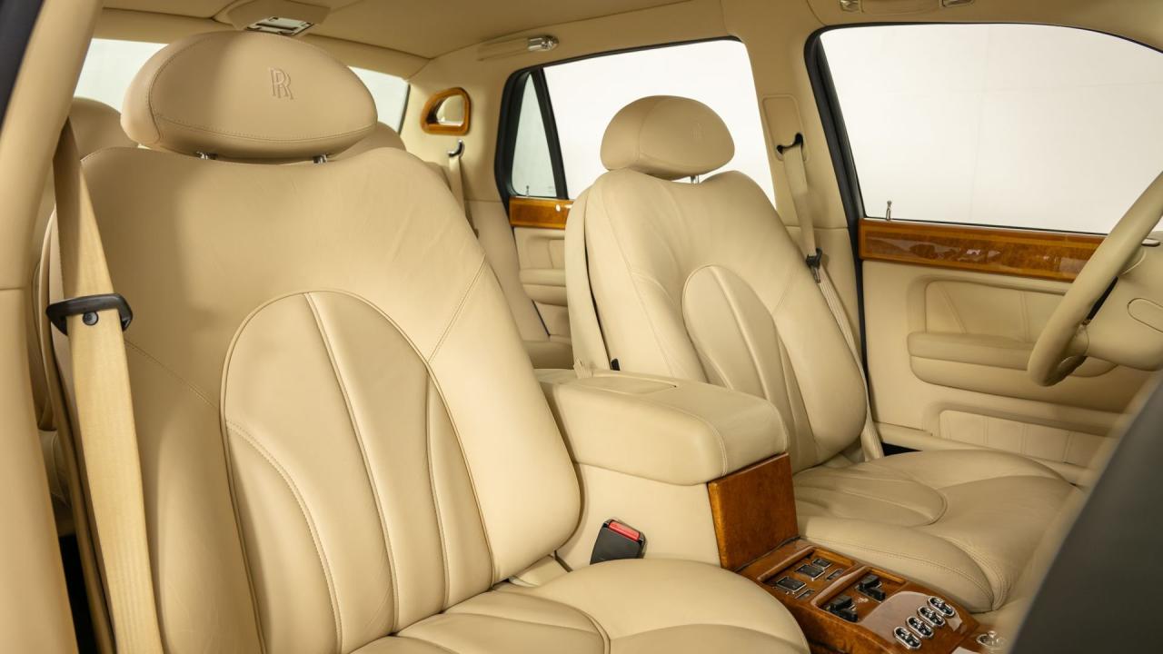 2002 Rolls - Royce Park Ward