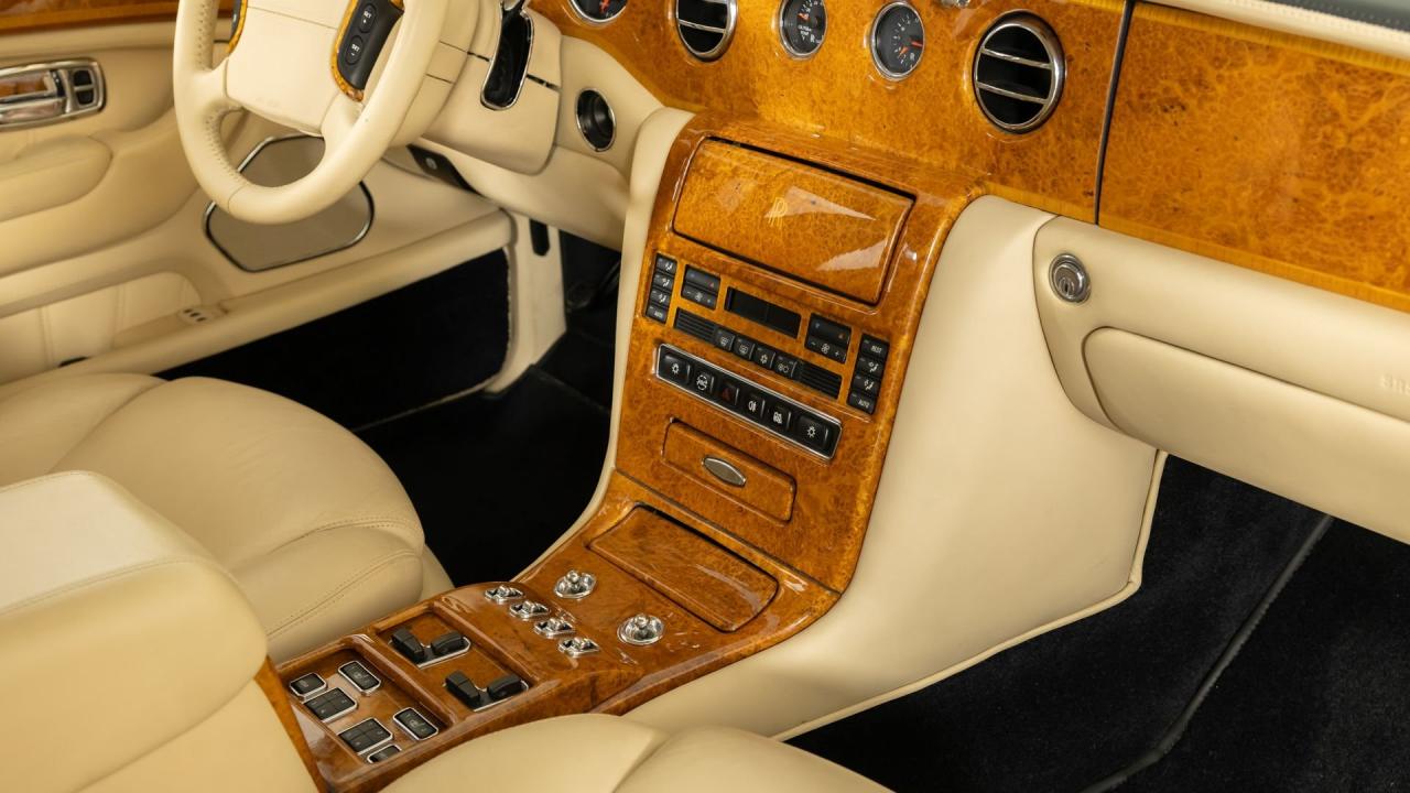 2002 Rolls - Royce Park Ward