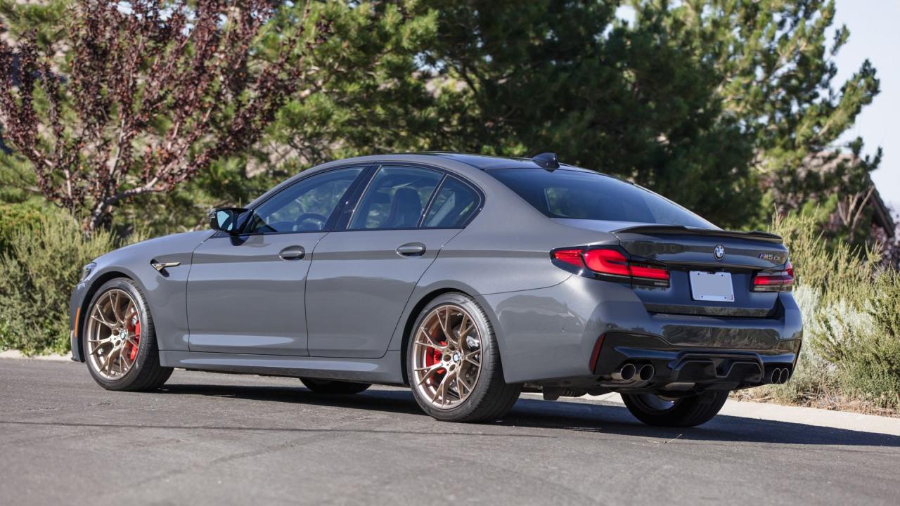 2022 BMW M5 CS