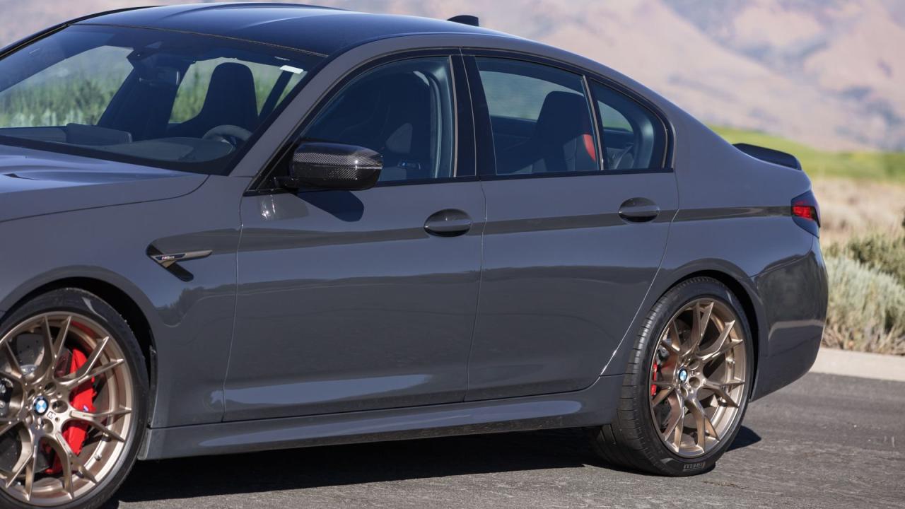 2022 BMW M5 CS