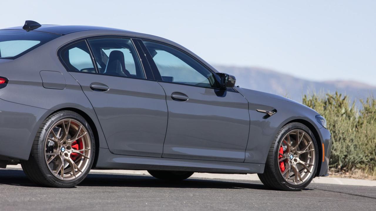 2022 BMW M5 CS