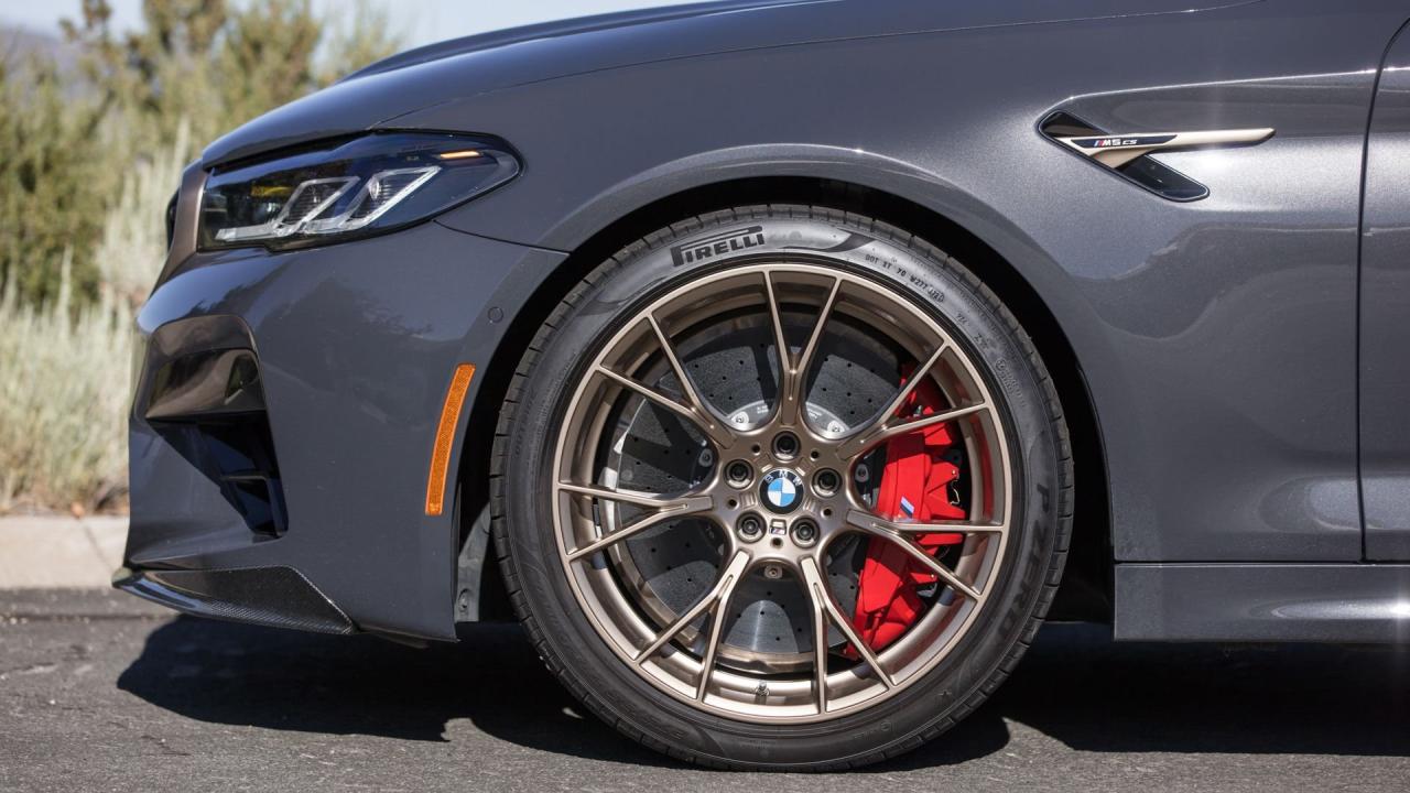 2022 BMW M5 CS
