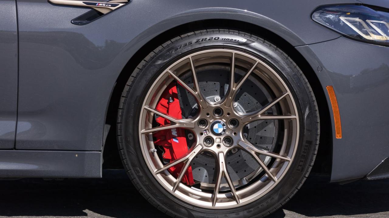 2022 BMW M5 CS