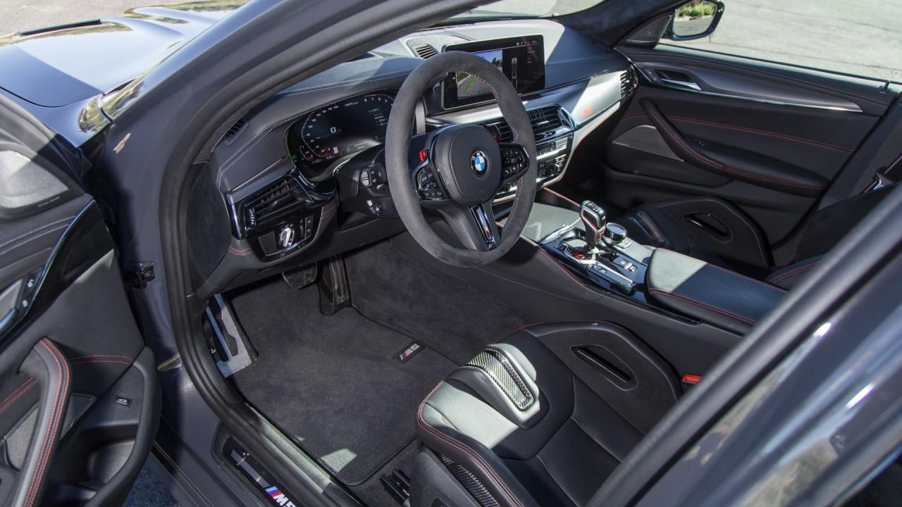 2022 BMW M5 CS