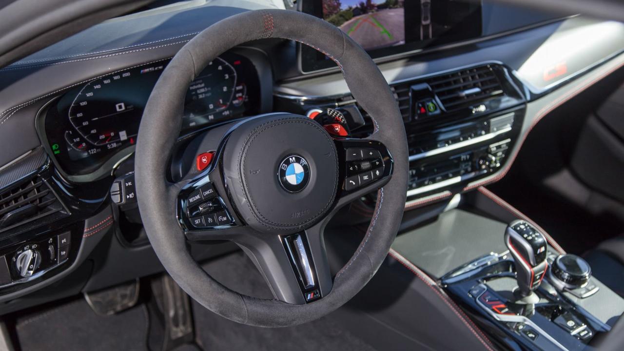 2022 BMW M5 CS