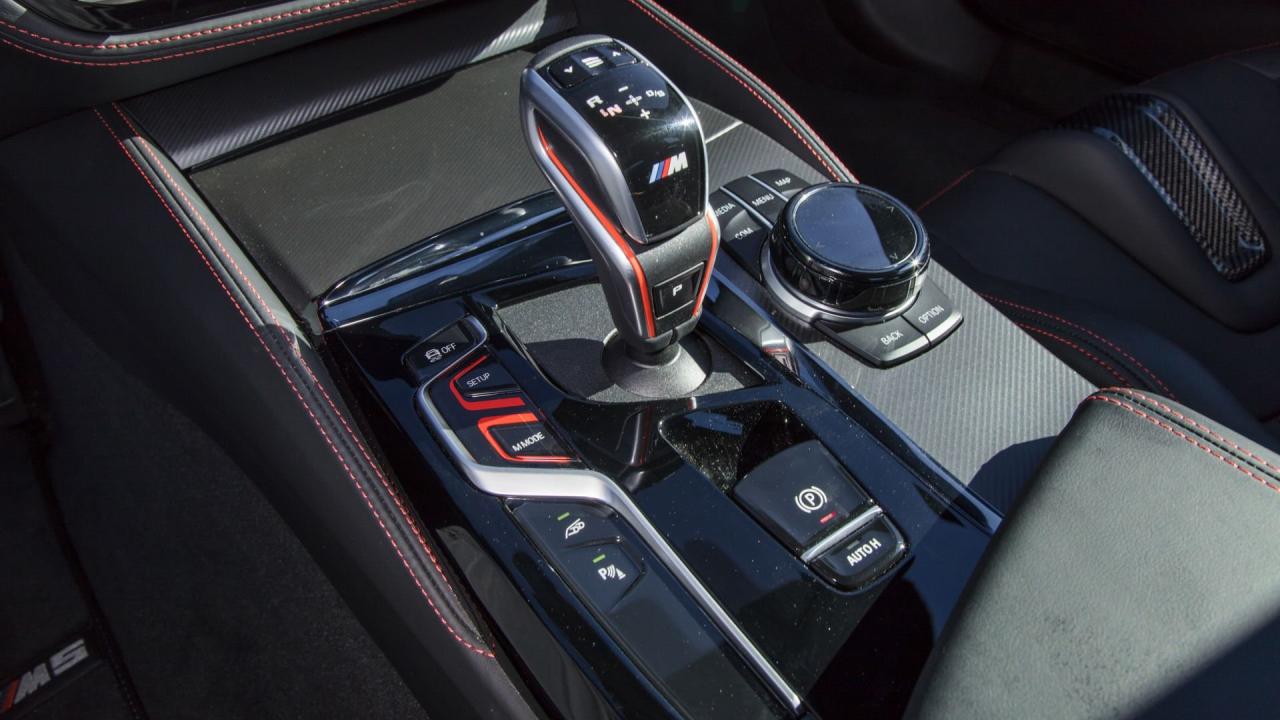 2022 BMW M5 CS