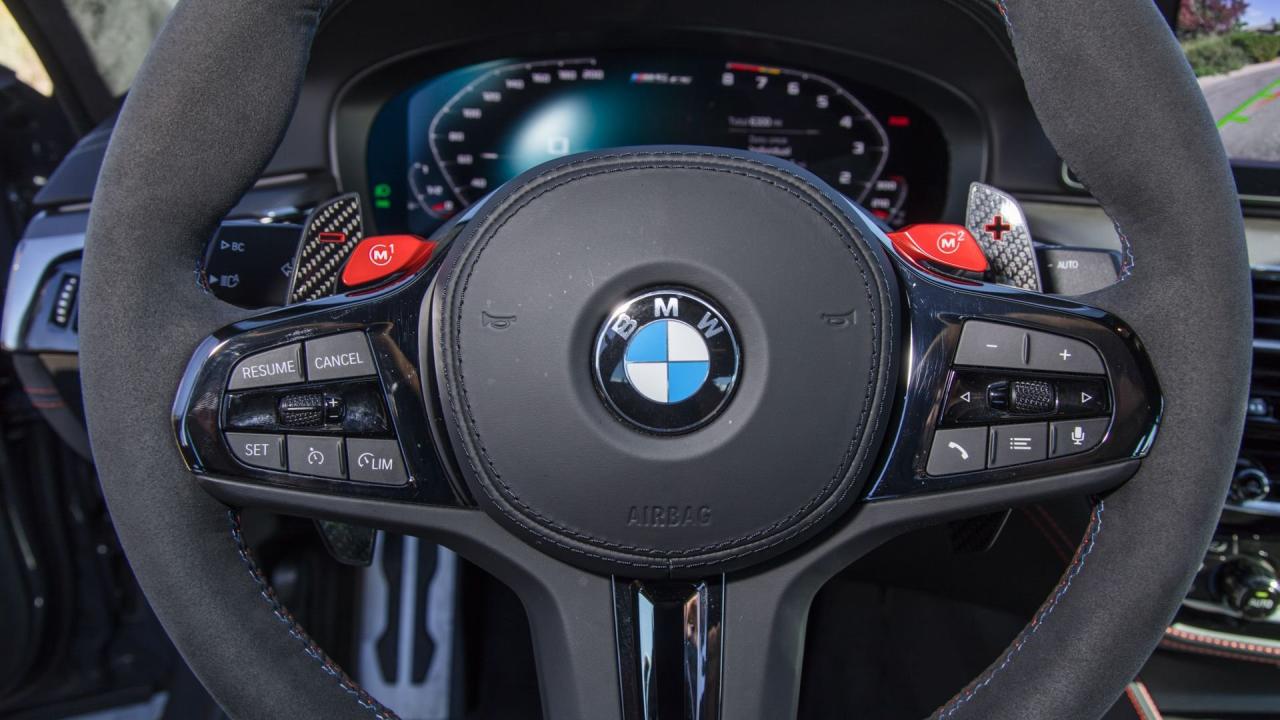2022 BMW M5 CS