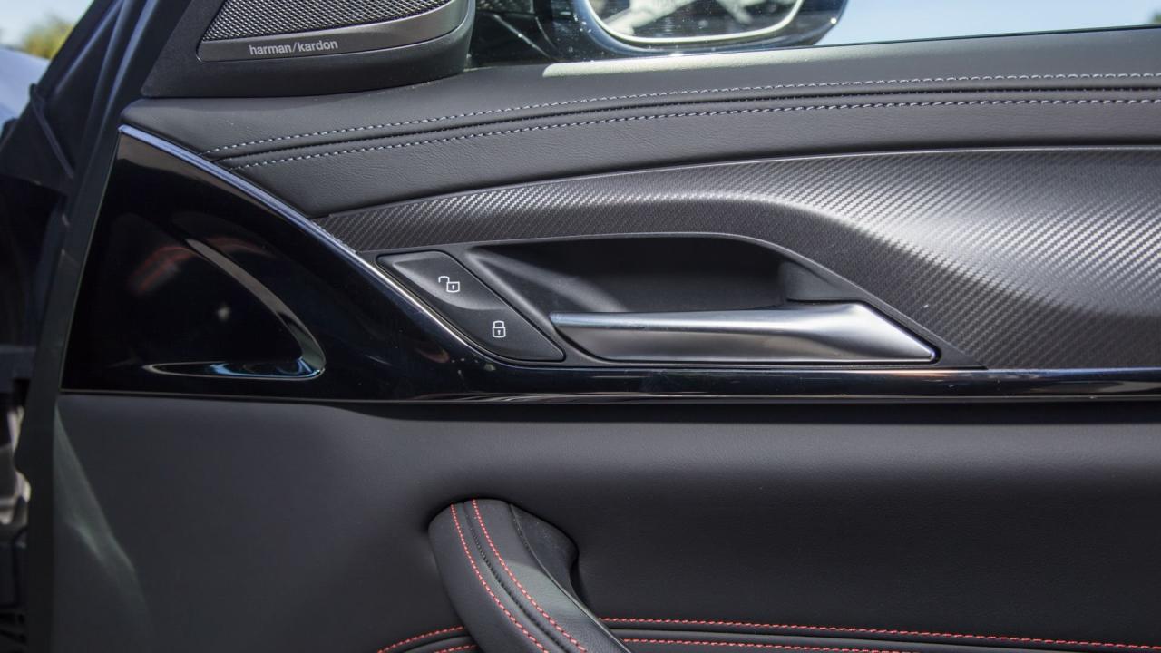 2022 BMW M5 CS