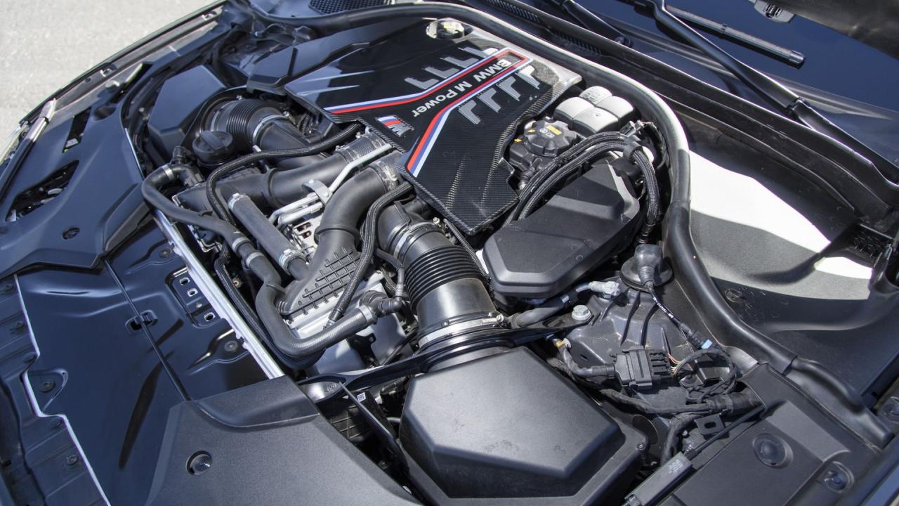 2022 BMW M5 CS