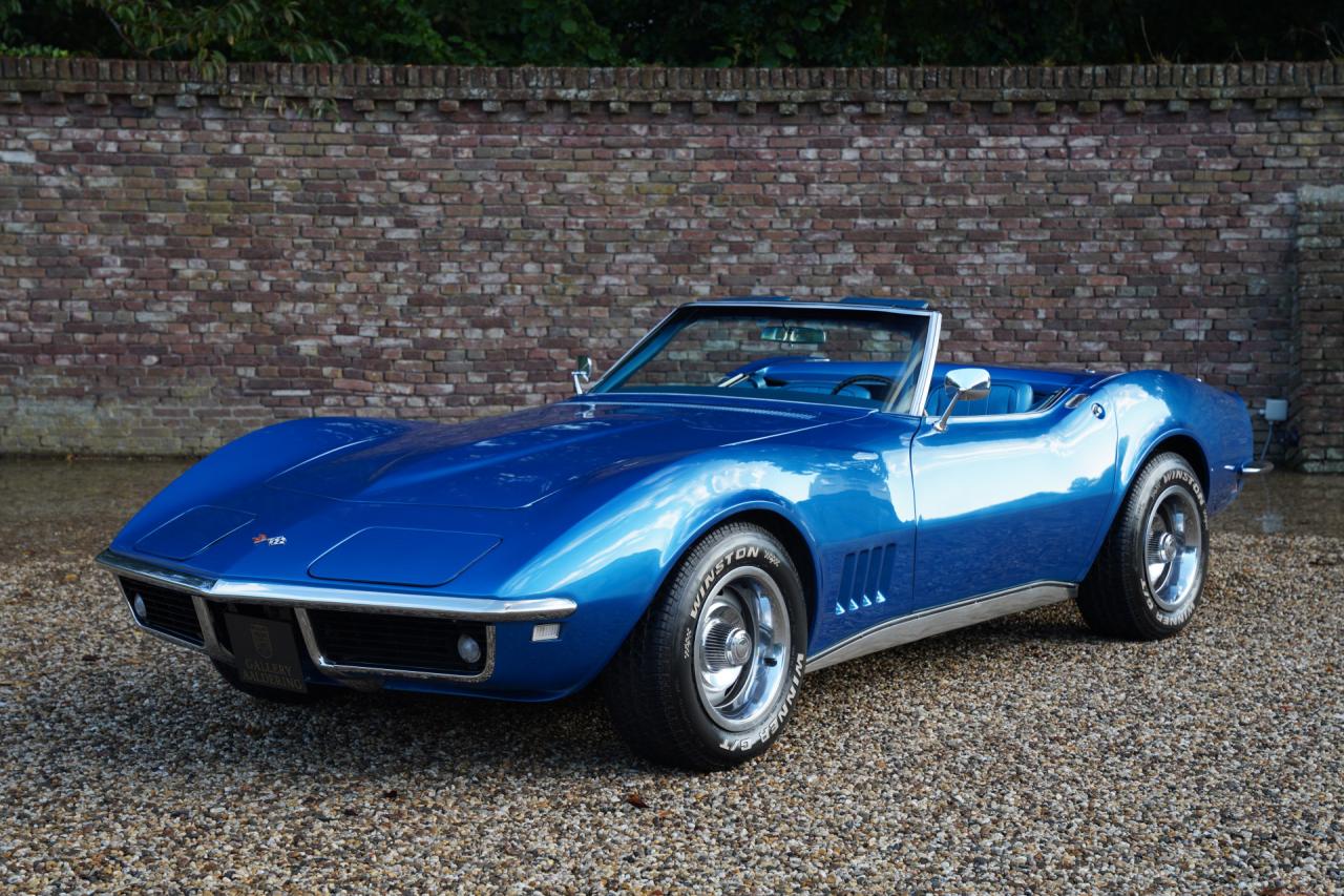 1968 Chevrolet Corvette C3 Convertible 327
