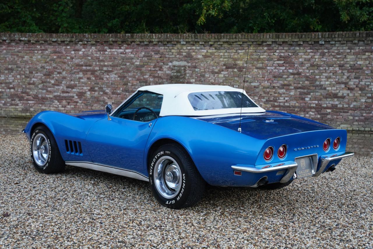 1968 Chevrolet Corvette C3 Convertible 327