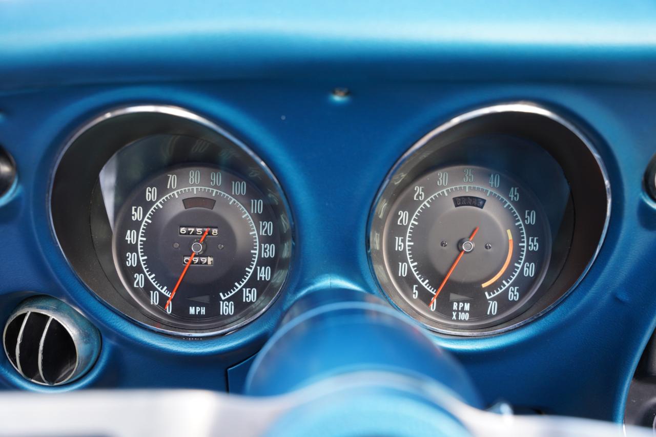 1968 Chevrolet Corvette C3 Convertible 327