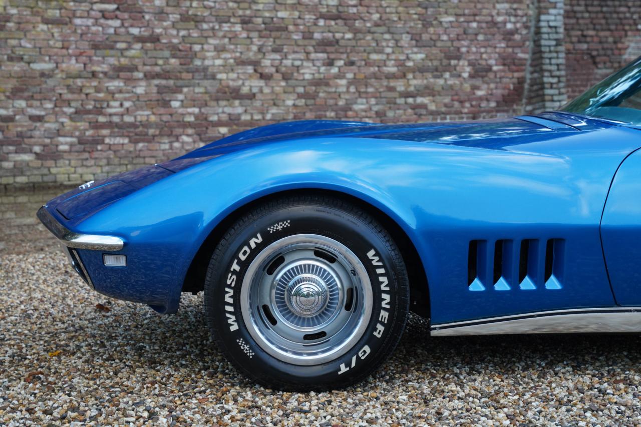 1968 Chevrolet Corvette C3 Convertible 327