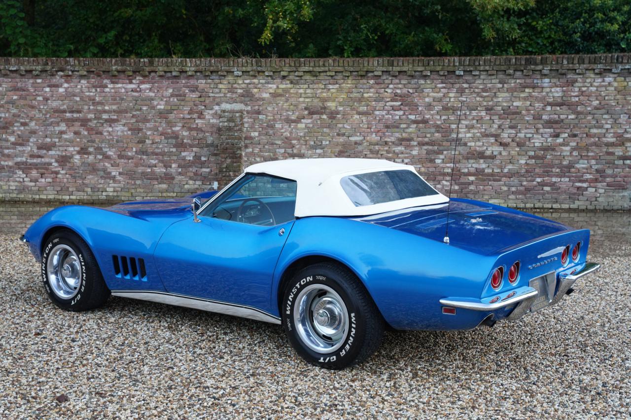 1968 Chevrolet Corvette C3 Convertible 327
