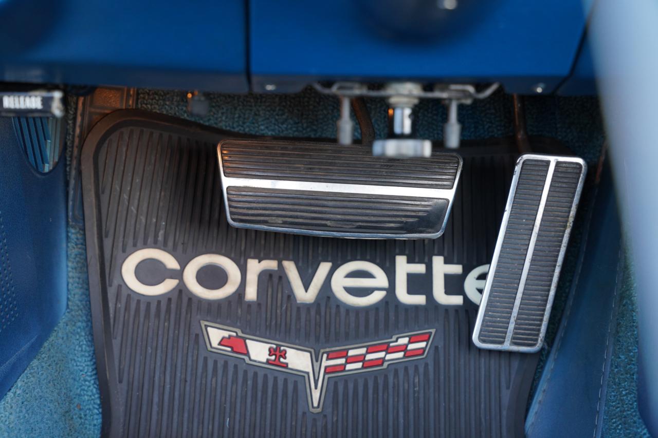 1968 Chevrolet Corvette C3 Convertible 327