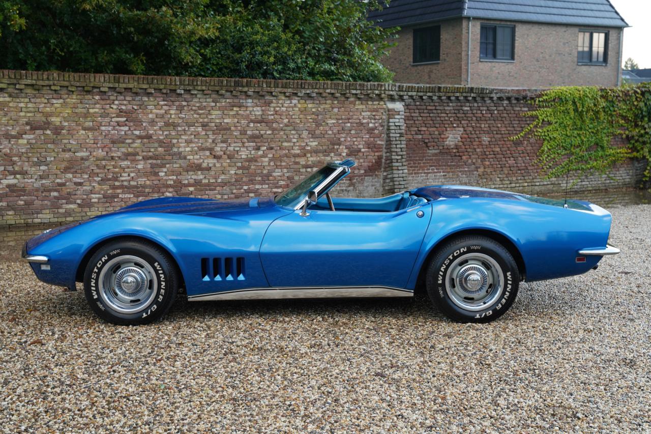 1968 Chevrolet Corvette C3 Convertible 327