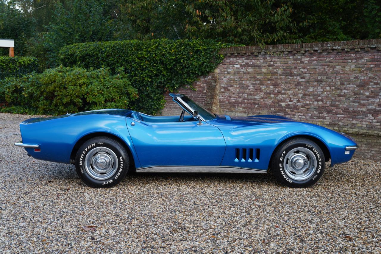 1968 Chevrolet Corvette C3 Convertible 327