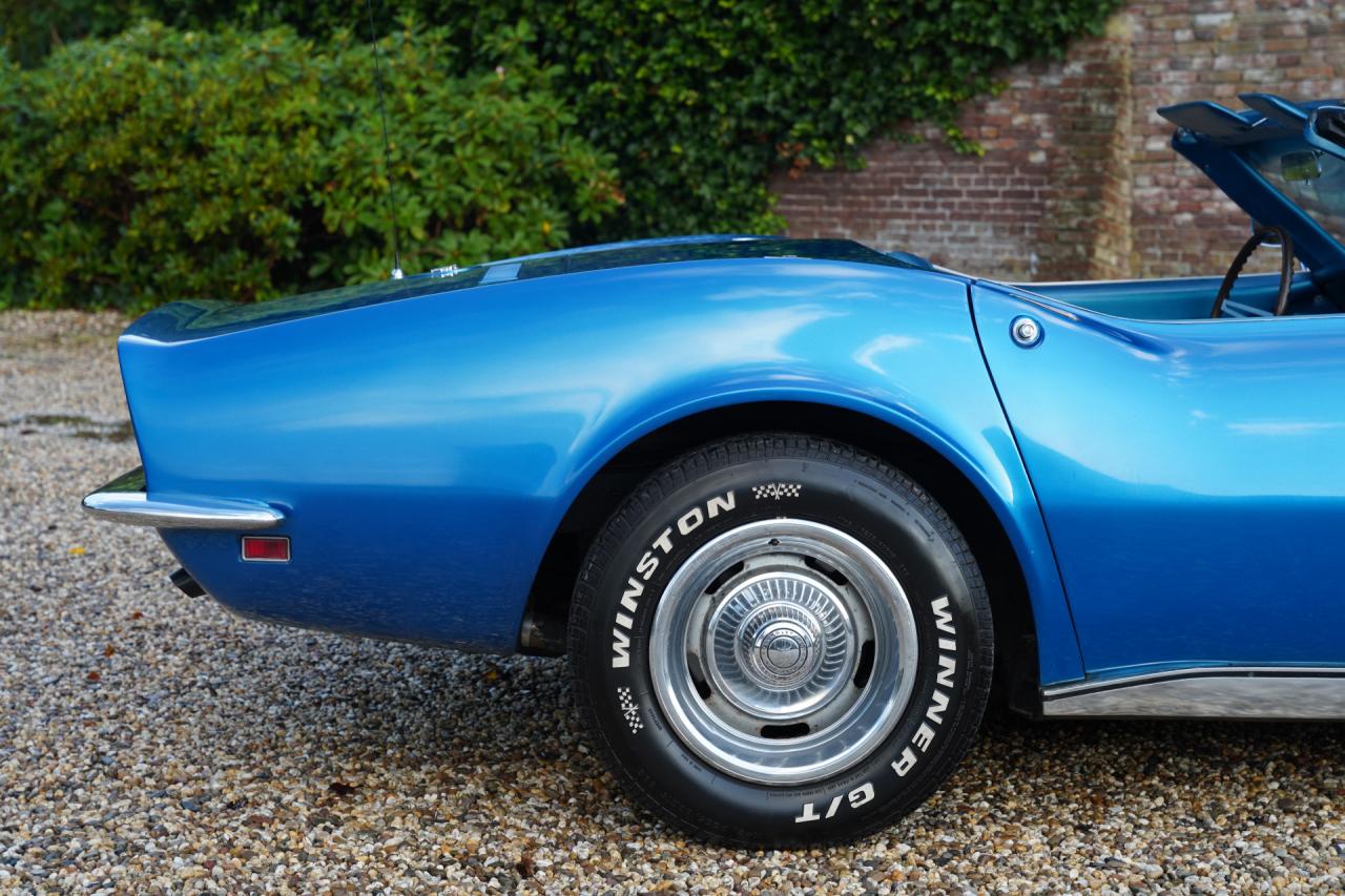 1968 Chevrolet Corvette C3 Convertible 327