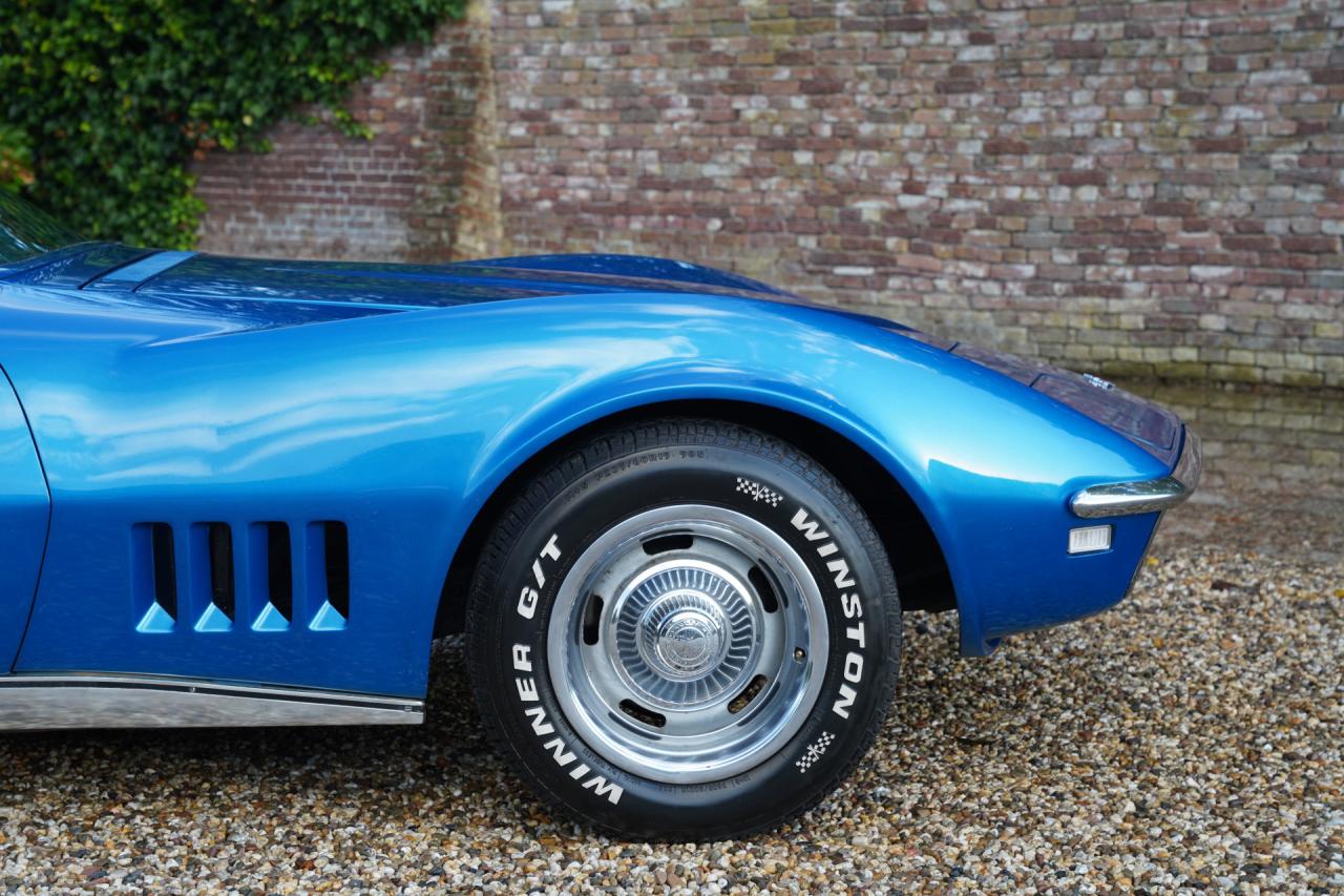 1968 Chevrolet Corvette C3 Convertible 327