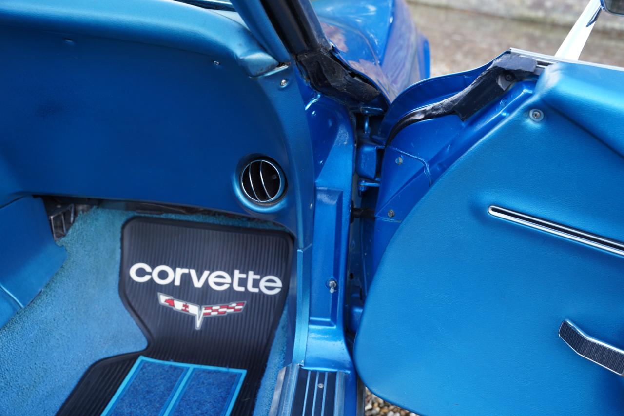 1968 Chevrolet Corvette C3 Convertible 327