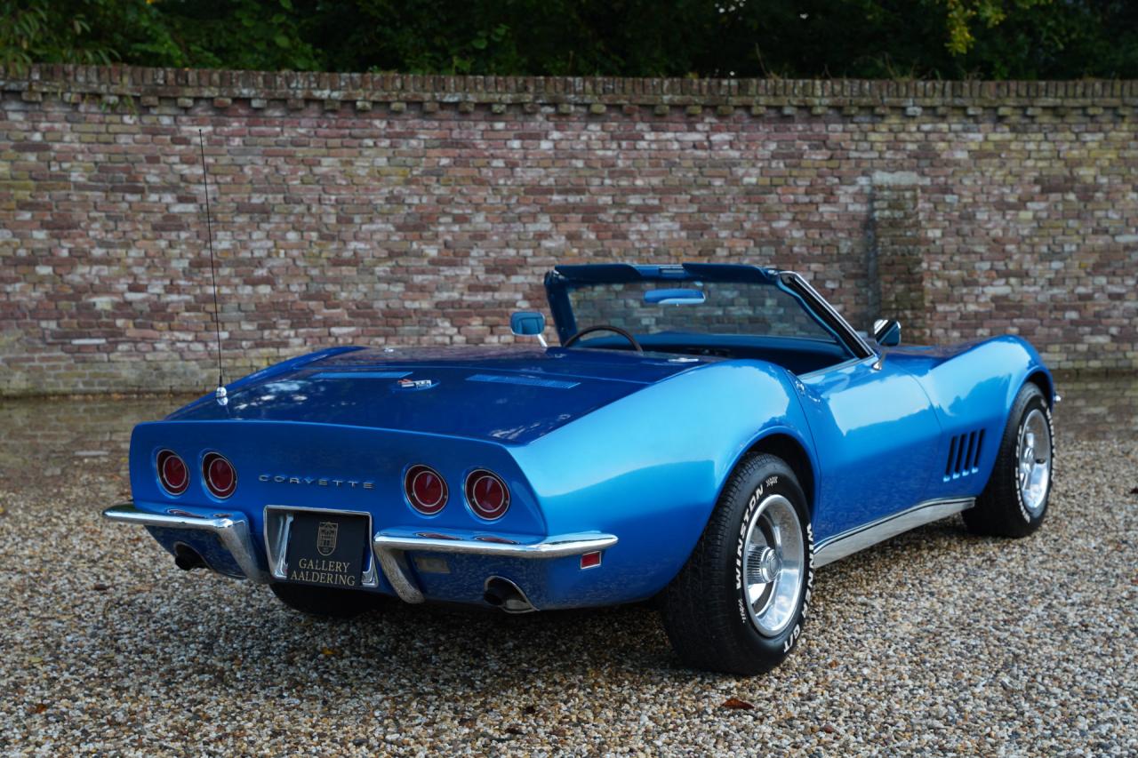 1968 Chevrolet Corvette C3 Convertible 327