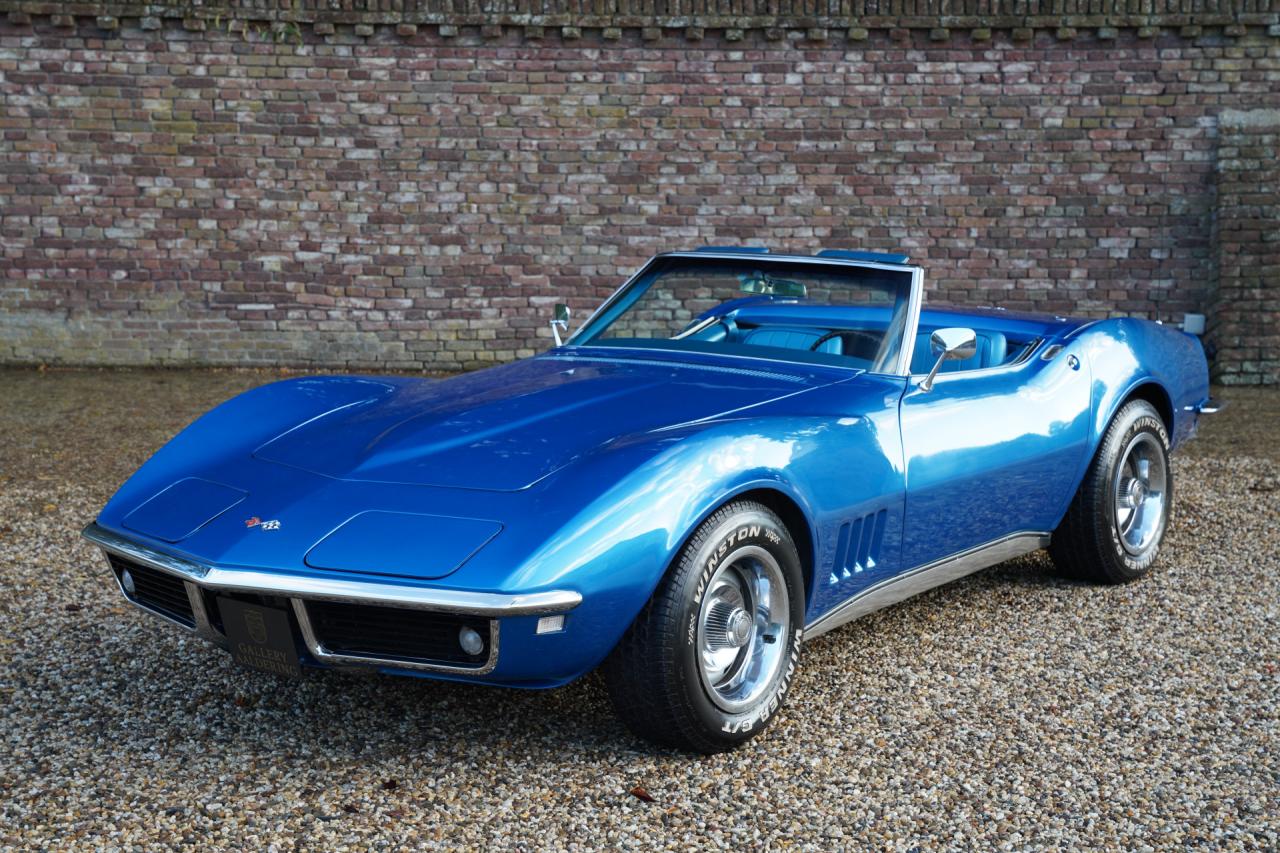1968 Chevrolet Corvette C3 Convertible 327