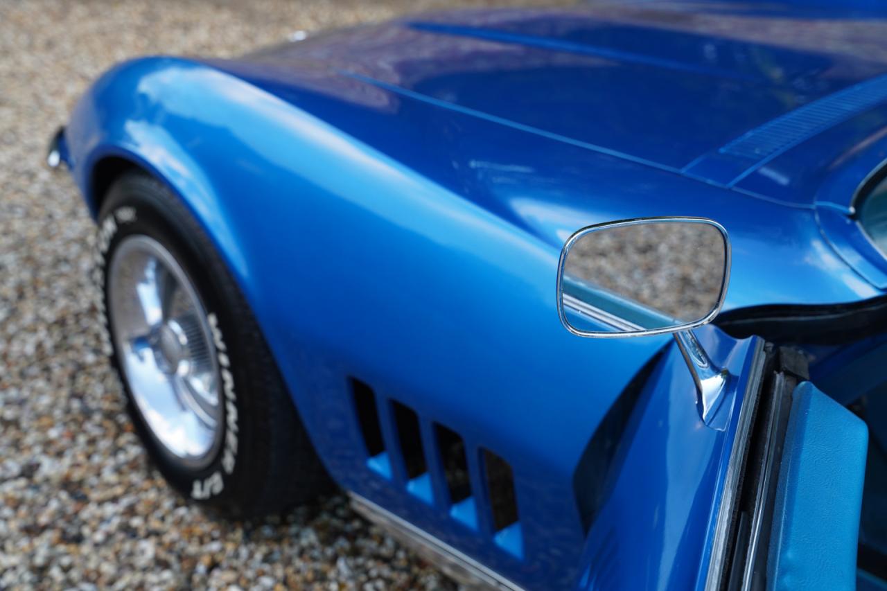 1968 Chevrolet Corvette C3 Convertible 327