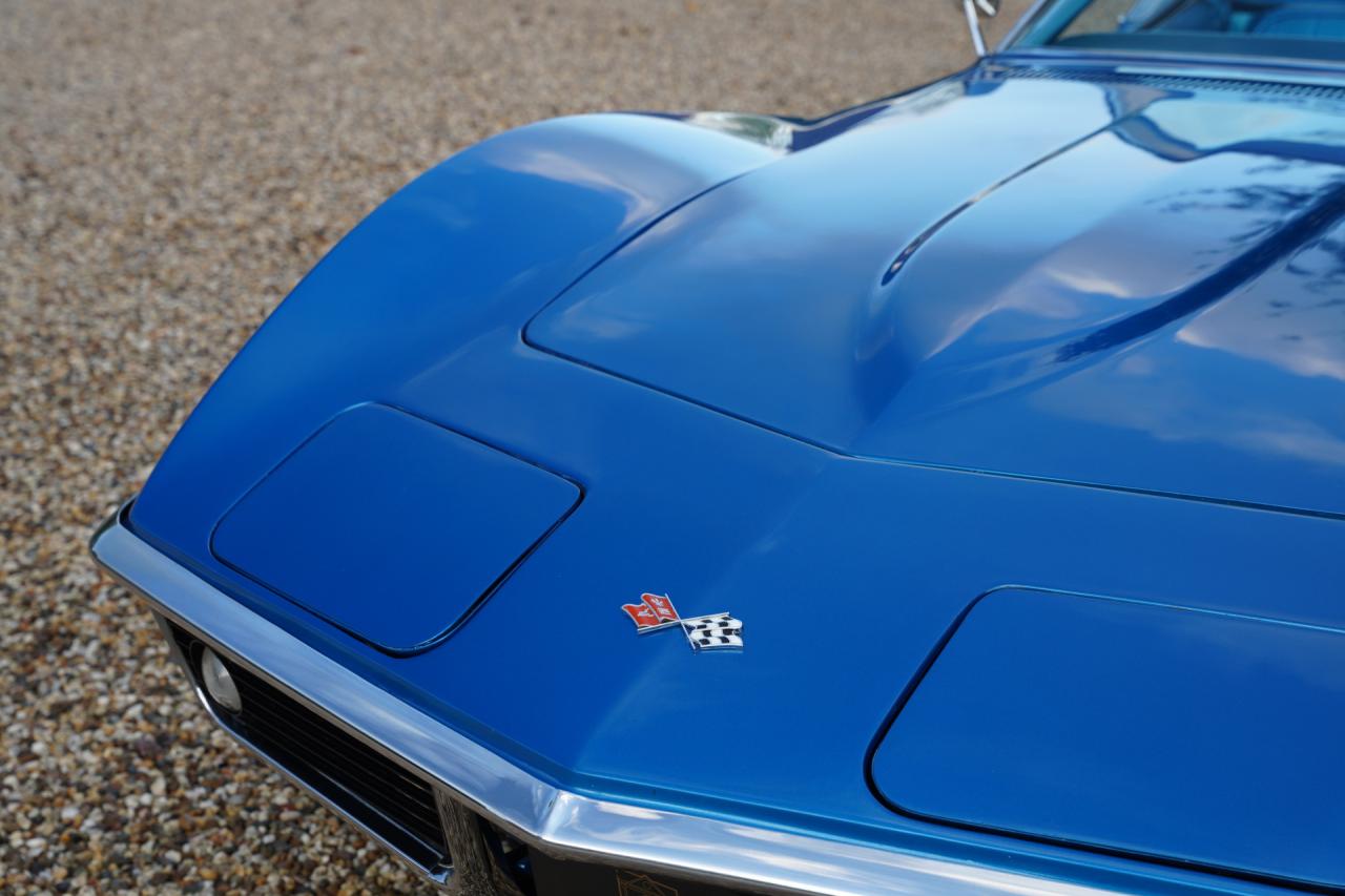 1968 Chevrolet Corvette C3 Convertible 327