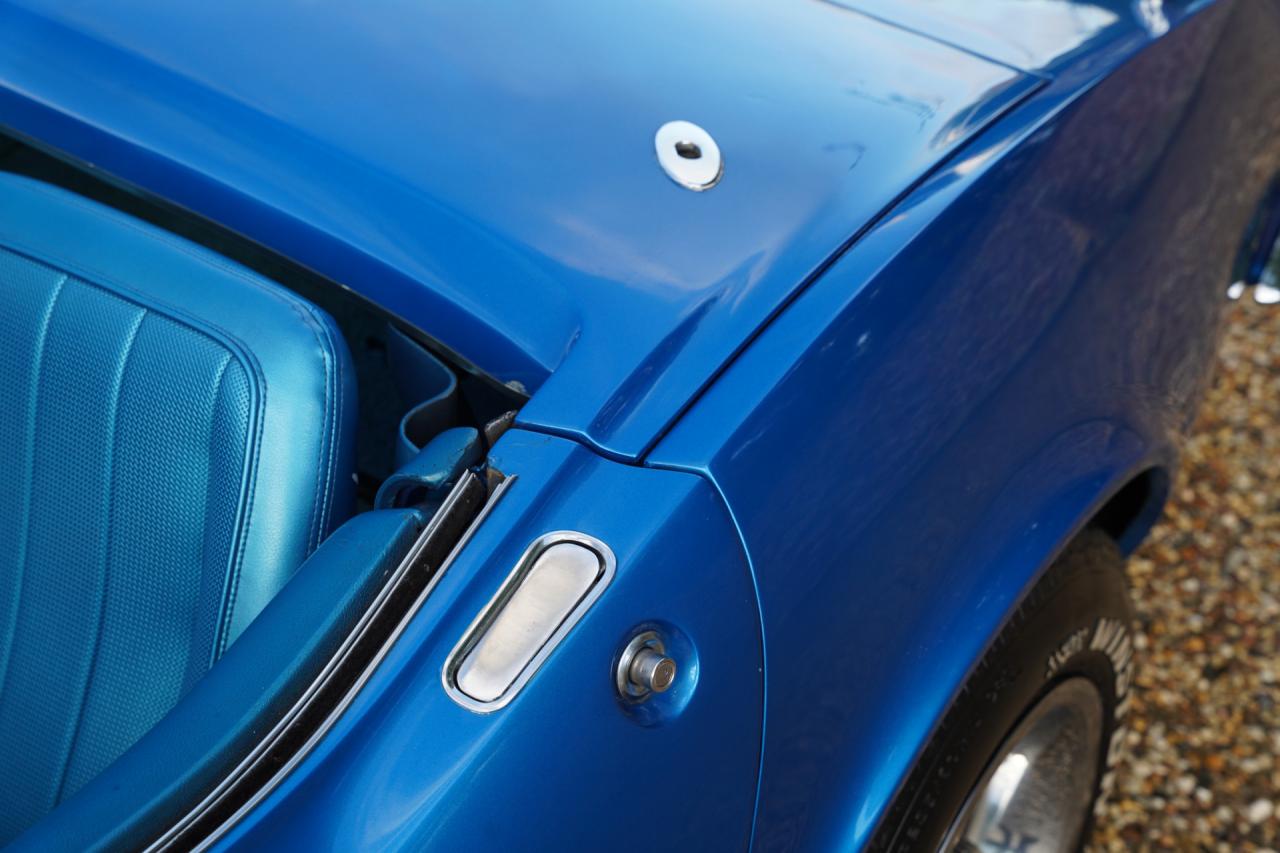 1968 Chevrolet Corvette C3 Convertible 327