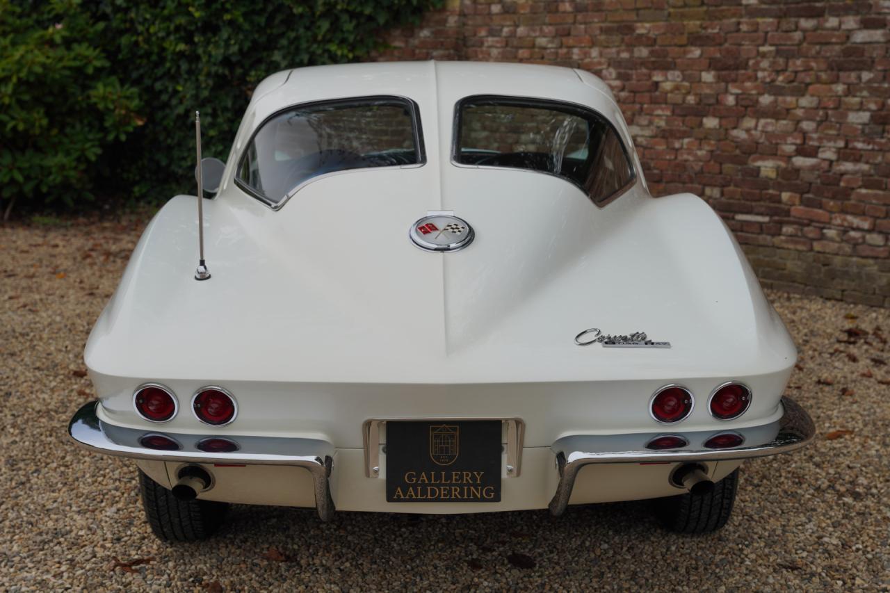 1963 Chevrolet Corvette C2 Sting Ray Split Window