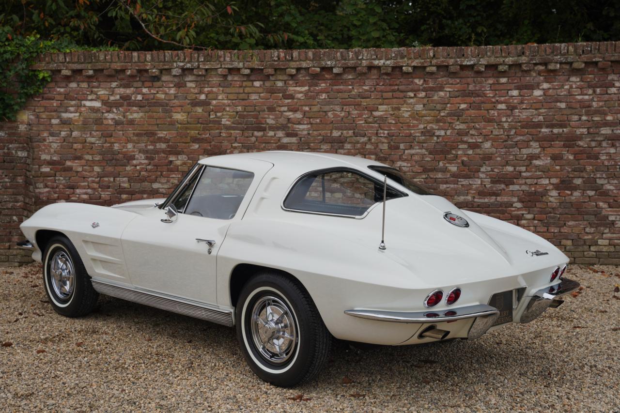 1963 Chevrolet Corvette C2 Sting Ray Split Window