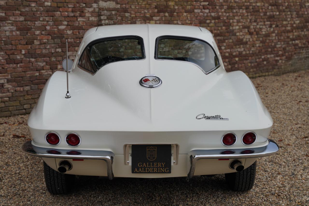 1963 Chevrolet Corvette C2 Sting Ray Split Window