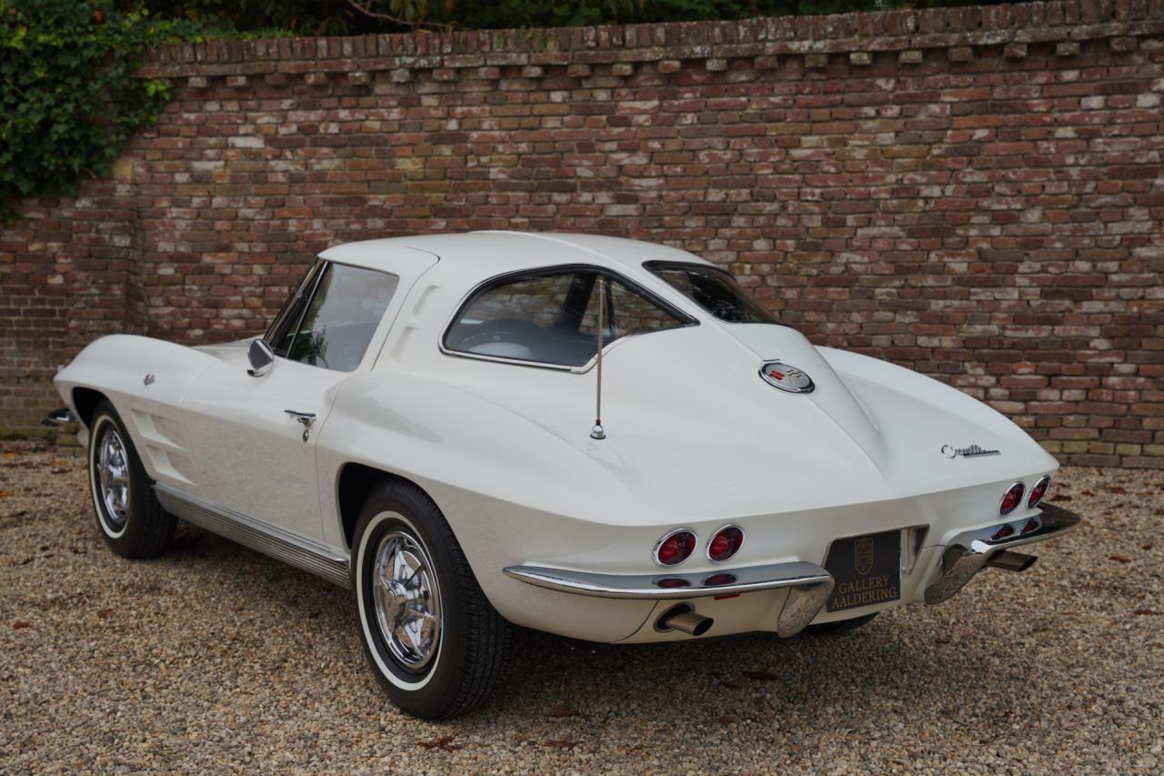 1963 Chevrolet Corvette C2 Sting Ray Split Window