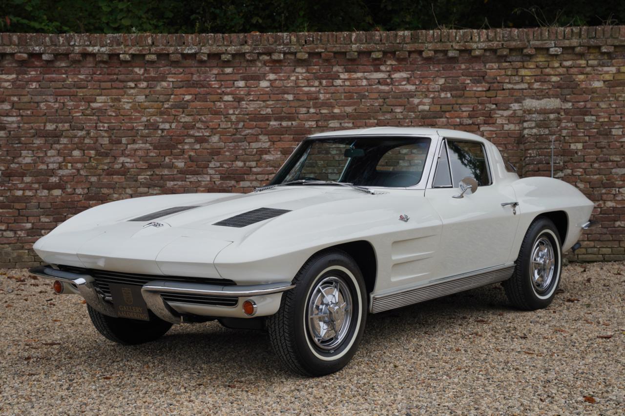 1963 Chevrolet Corvette C2 Sting Ray Split Window